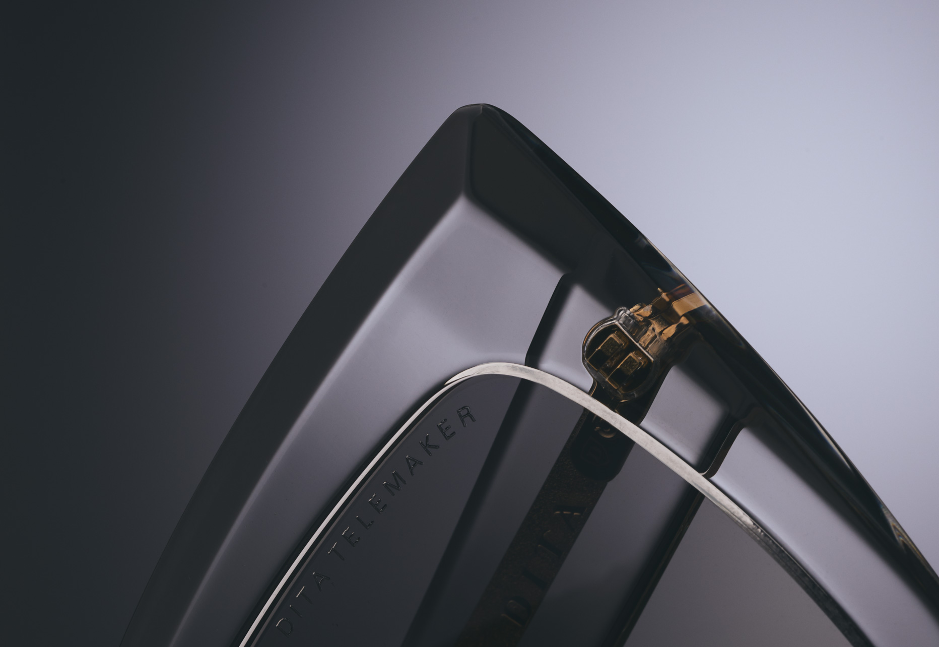 ELEGANTLY SKIVED ACETATE FRONT